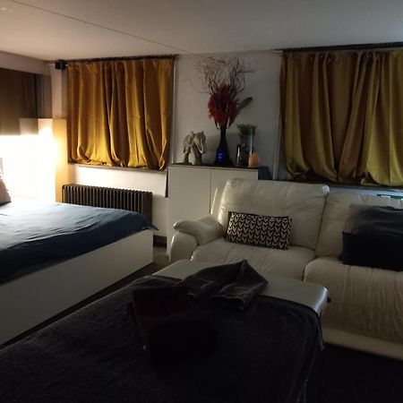 Nice And Cosy Place With Jacuzzi And Sauna To Relax In The Centre Of أنتويرب المظهر الخارجي الصورة
