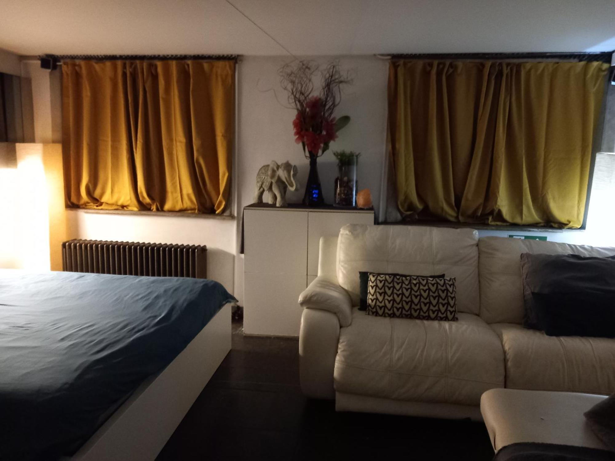 Nice And Cosy Place With Jacuzzi And Sauna To Relax In The Centre Of أنتويرب المظهر الخارجي الصورة